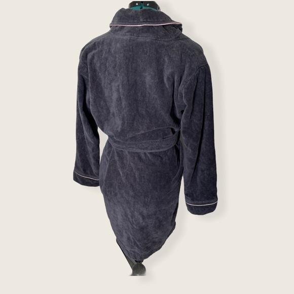 Victoria's Secret Robe - Picture 5 of 7
